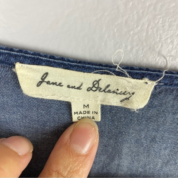 JANE & Delancey Chambray Lyocell Boho Tiered Fringe Sleeves Top Medium - Picture 8 of 10